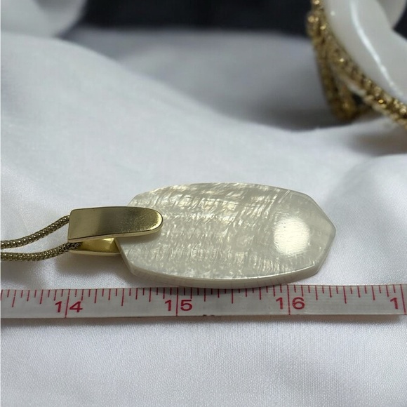 Kendra Scott ‘Inez’ MOP Adjustable Necklace 30” - Picture 6 of 6